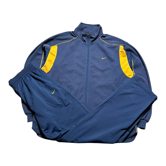 Nike Tracksuit -L-